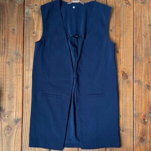 Navy Sleeveless Vest Women’s 00